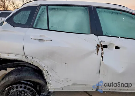 2024 Toyota Corolla Cross L из США, поврежденный, VIN 7MUAAAAG7RV084207